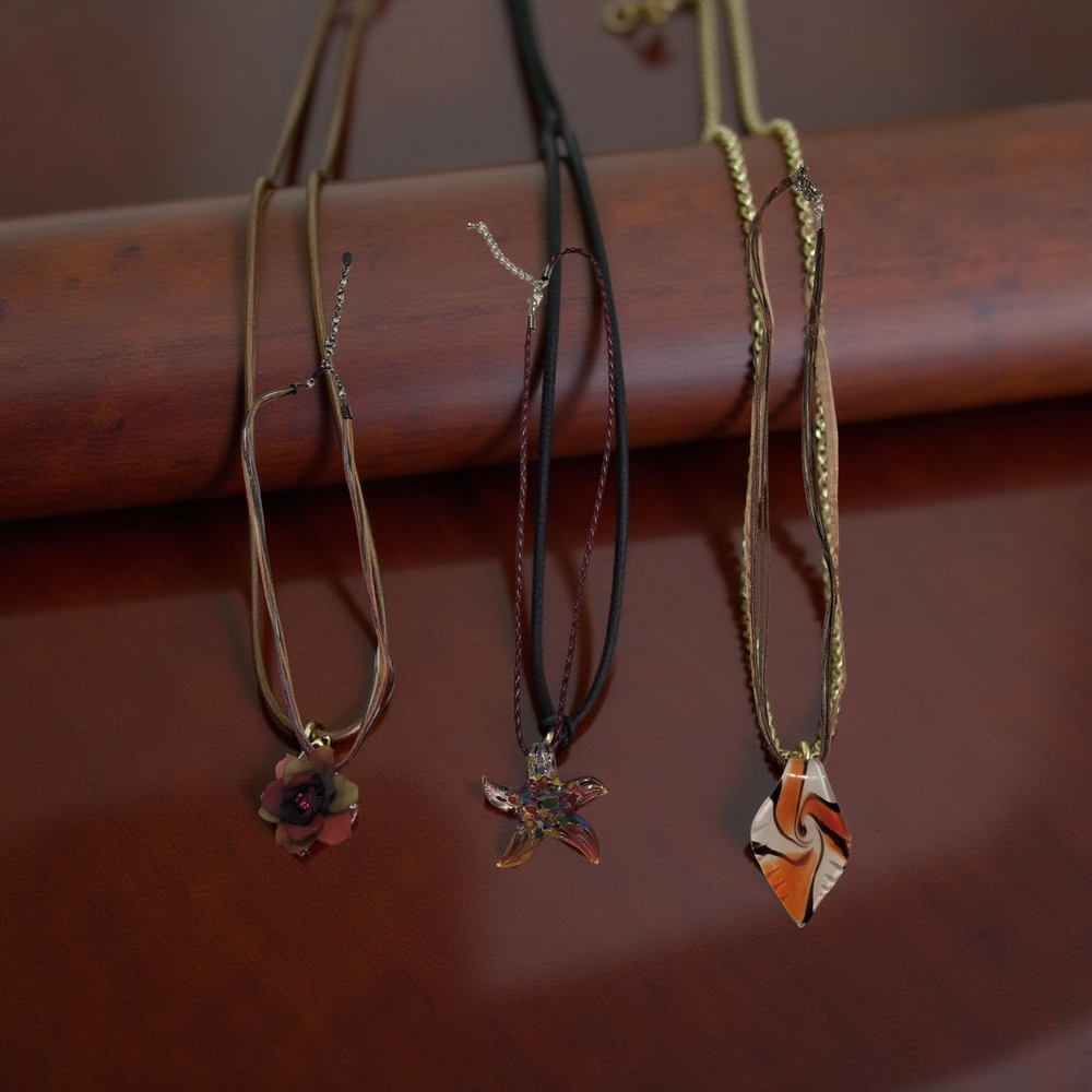 Elegant Gold and Brown Pendant Necklace Set